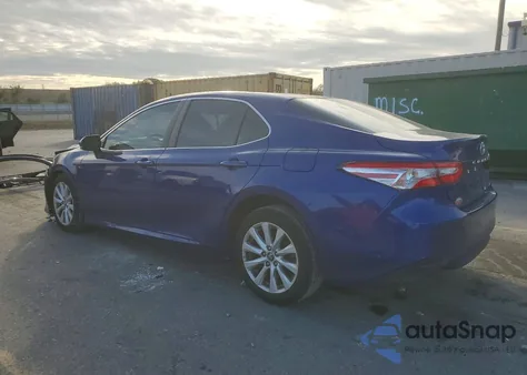 2018 Toyota Camry L из США, поврежденный, VIN 4T1B11HKXJU512176